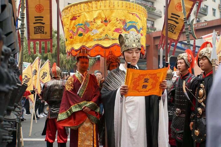 【收藏老酒】五粮液三国五虎上将 52度浓香型礼盒装商务送礼330ml*6瓶套装