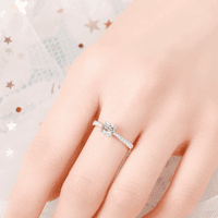 周六福925银四爪群镶莫桑钻结婚求婚戒指女戒