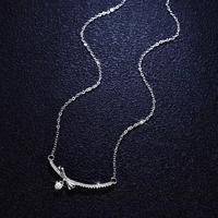 周六福莫桑石纯银项链女生新款锁骨链蝴蝶结微笑项链