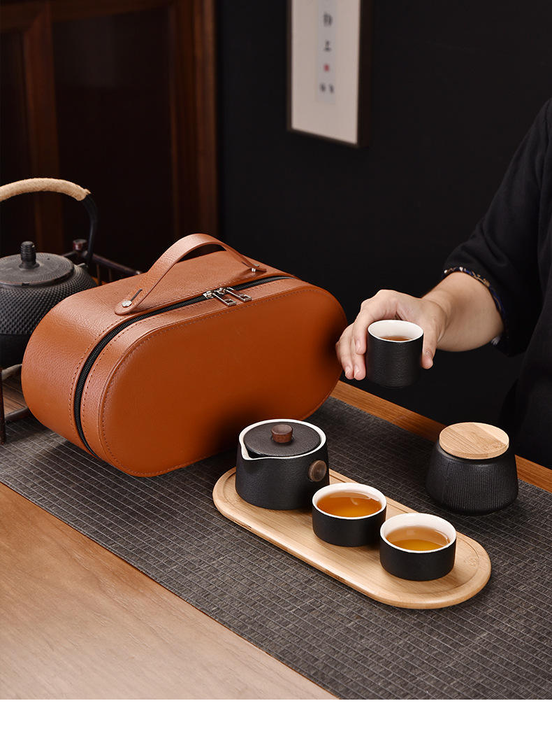猎燕一壶3杯+茶叶罐+茶盘+椭圆皮包LYBJCH02